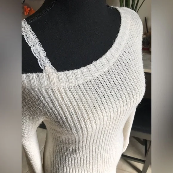 Y2K Hollister ivory sweater dress - Picture 2 of 12
